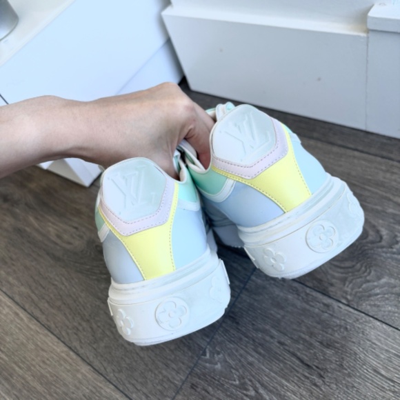 Louis Vuitton Monogram Embossed Time Out Sneakers - Picture 9 of 12